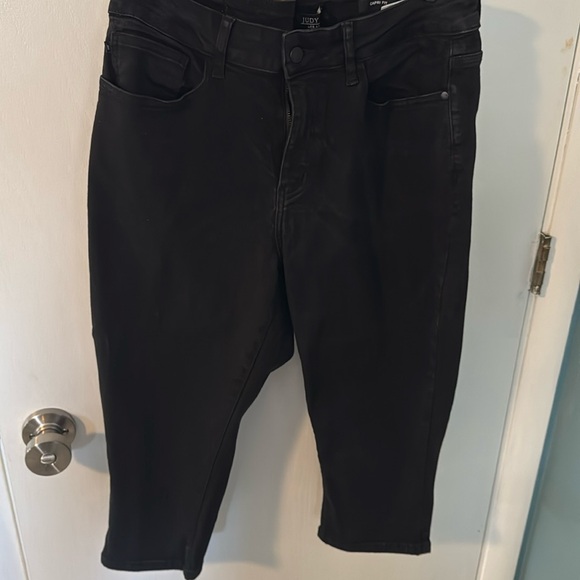 Used Judy Blue Jeans 16w capri fit - Picture 1 of 5